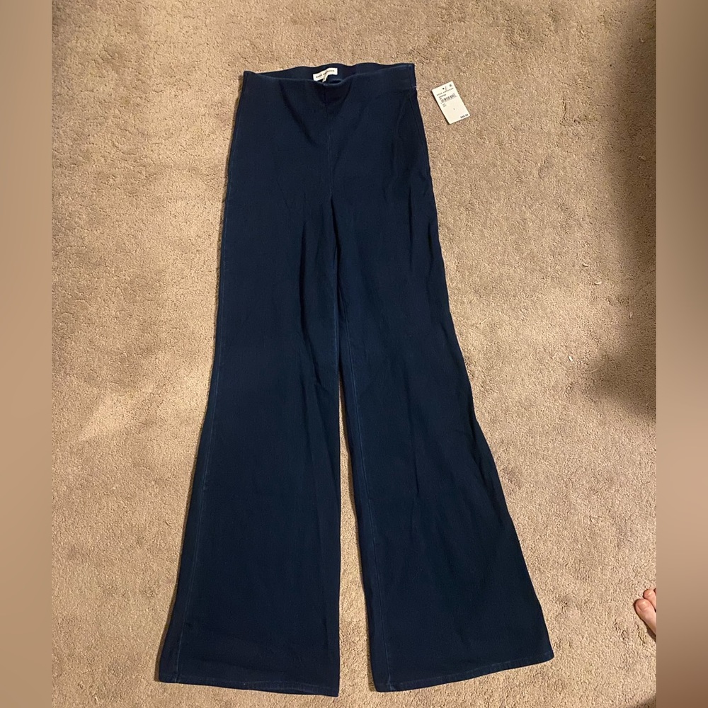 Good American wide flare pants. Dark blue. Size 1 (small). Tags on.